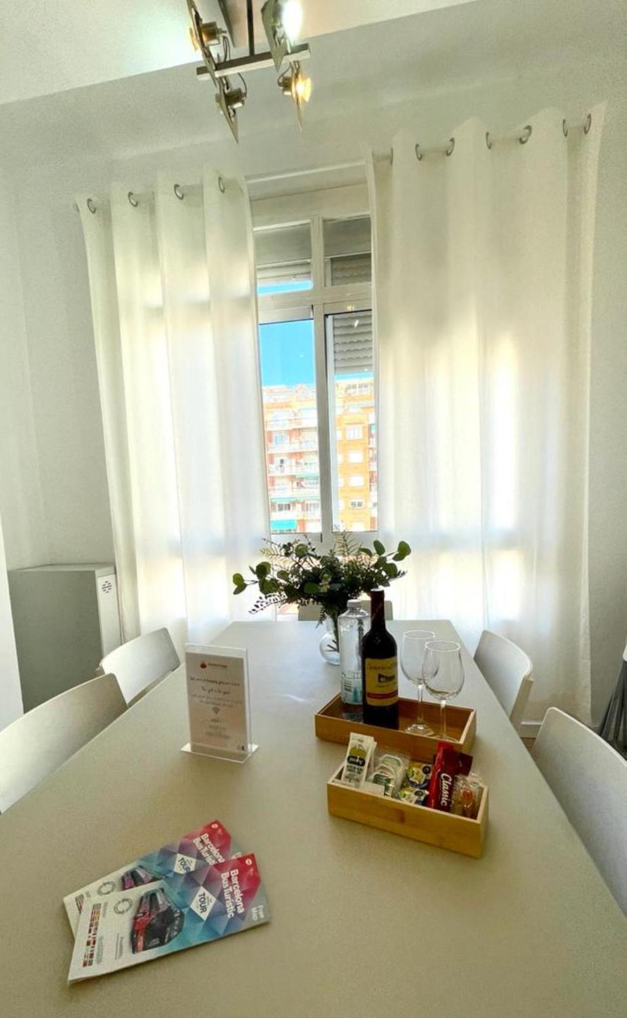 Suites4Days Sagrada Familia Apartment Барселона Екстер'єр фото